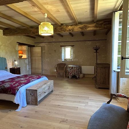 Entre-Vignes-Et-Bastides Hotell Montcaret Exteriör bild